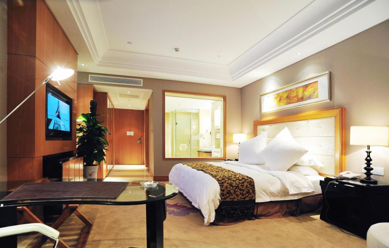 Wyndham Xinyang Downtown Hotel Ngoại thất bức ảnh