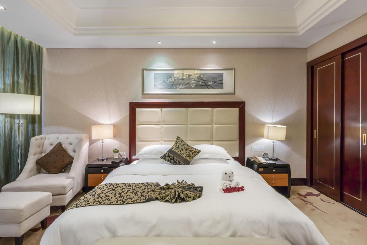 Wyndham Xinyang Downtown Hotel Ngoại thất bức ảnh