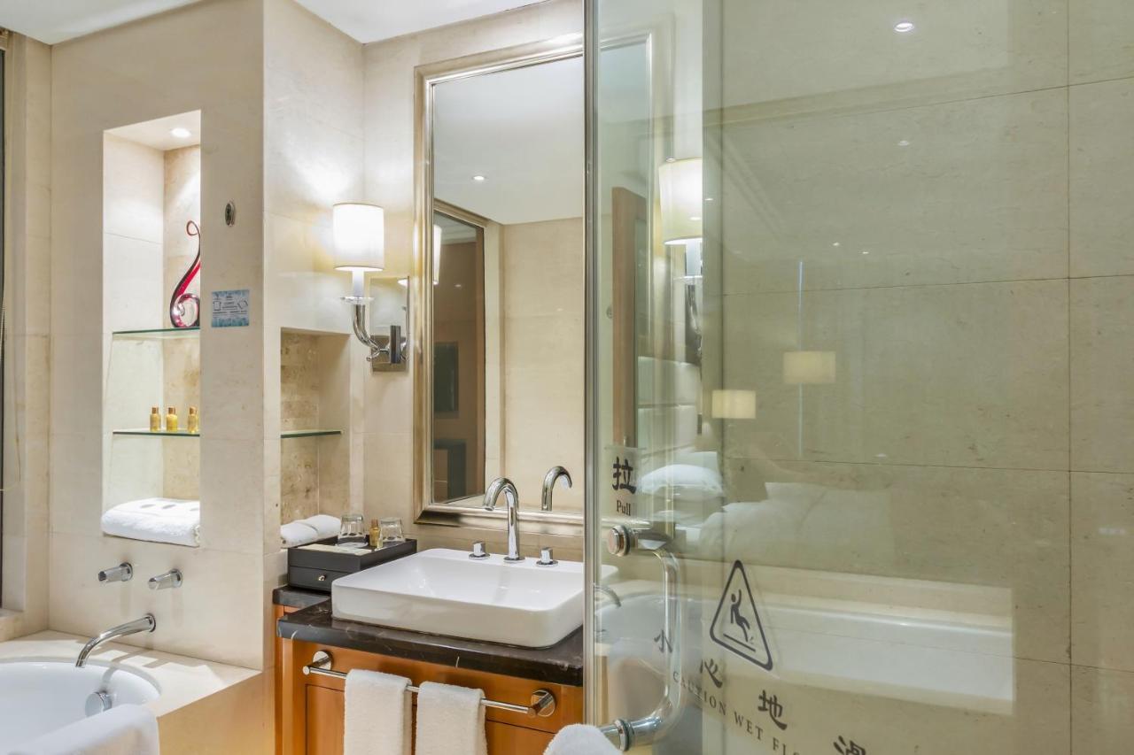 Wyndham Xinyang Downtown Hotel Ngoại thất bức ảnh