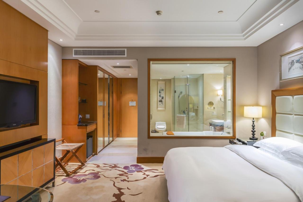 Wyndham Xinyang Downtown Hotel Ngoại thất bức ảnh