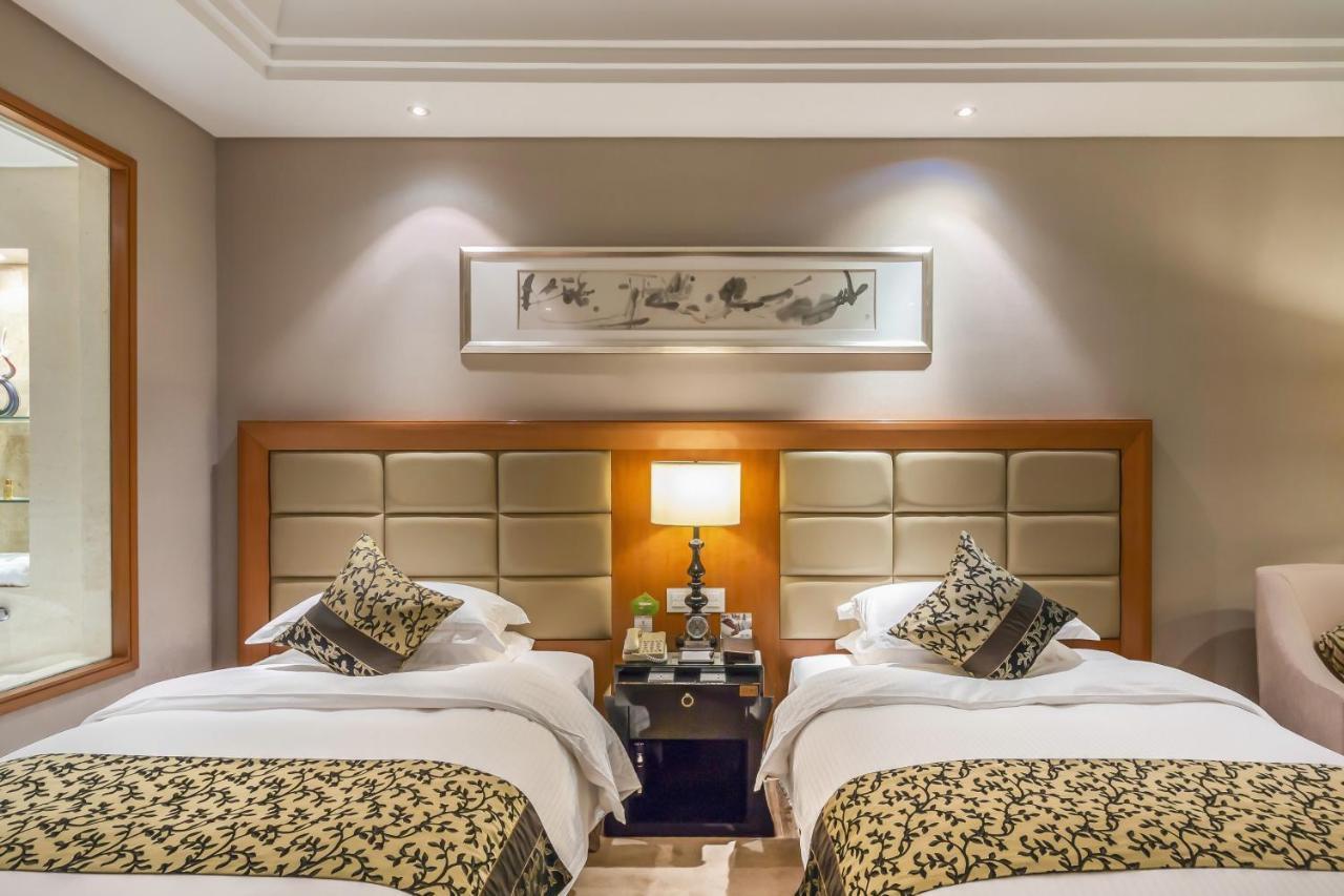 Wyndham Xinyang Downtown Hotel Ngoại thất bức ảnh