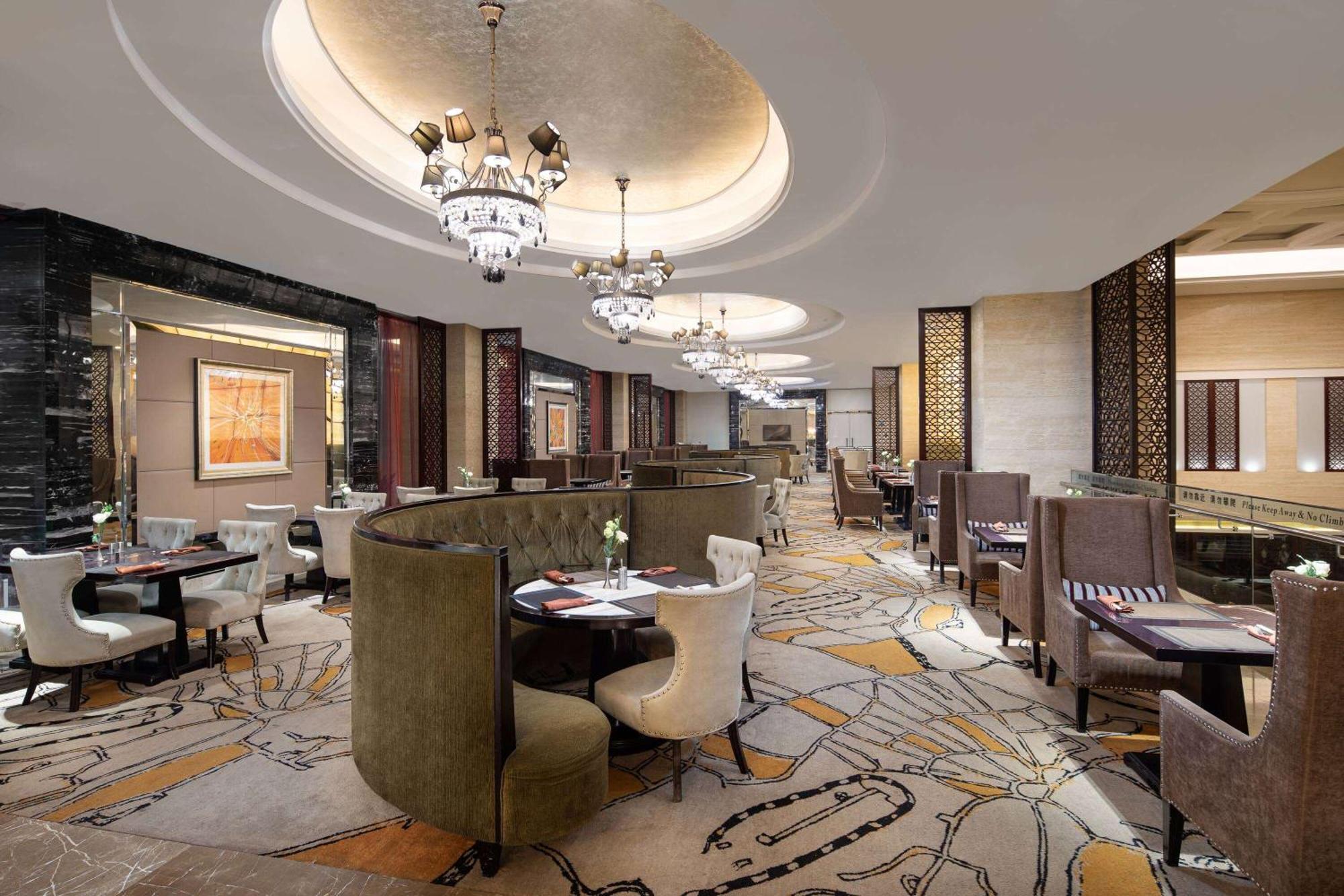 Wyndham Xinyang Downtown Hotel Ngoại thất bức ảnh