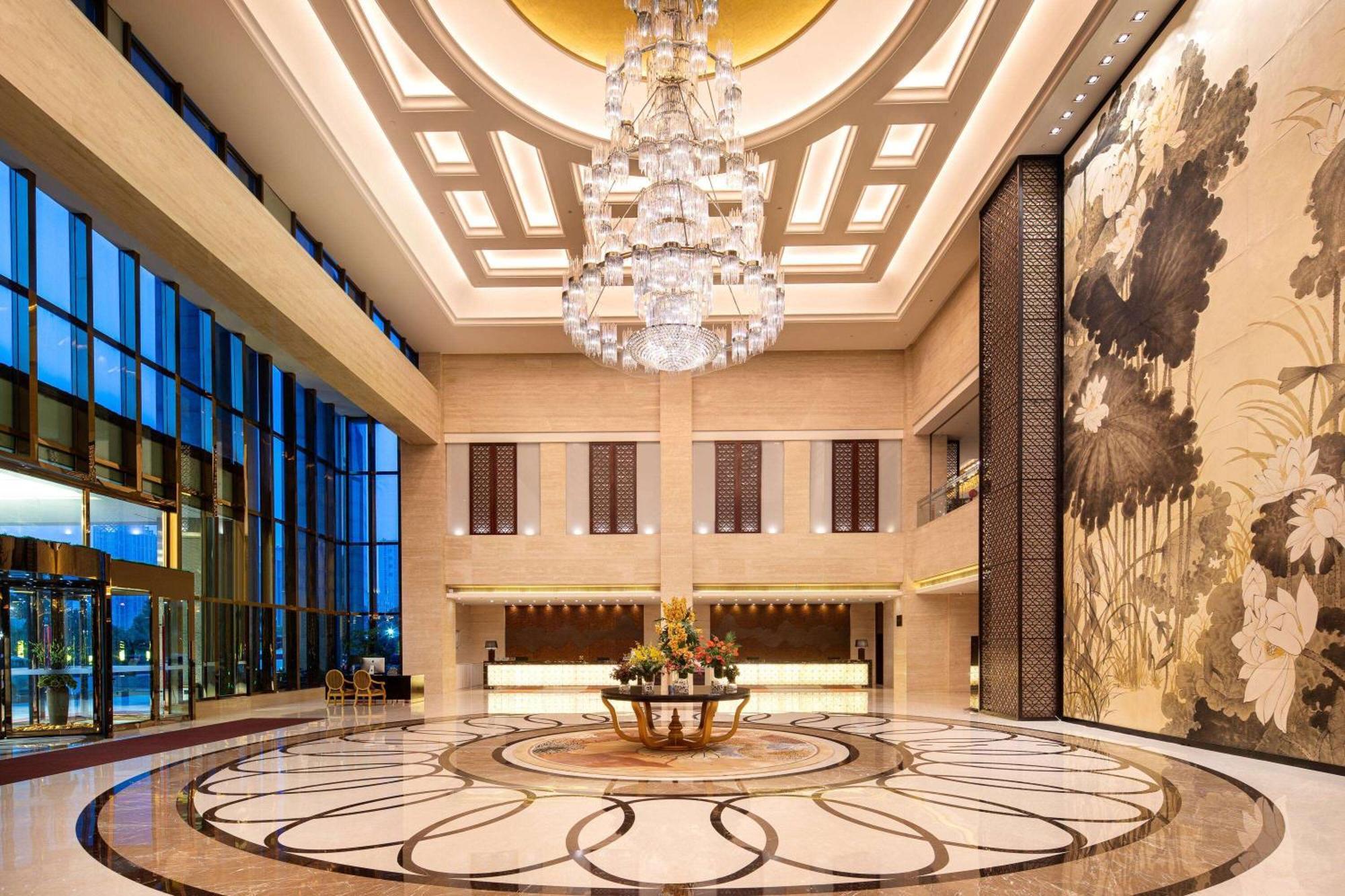 Wyndham Xinyang Downtown Hotel Ngoại thất bức ảnh